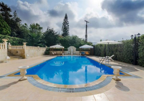 Lady Gio Luxury Residence